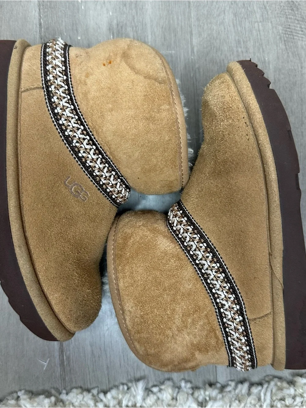 UGG Classic Mini Crescent Boot Chestnut (Toddler) 11